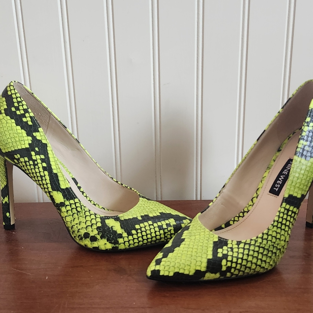 Nine West Neon Yellow Snake-Print Pointed Toe Pumps